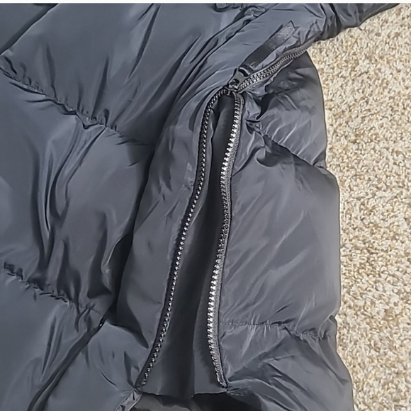 Fabletics Puffer Coat - Picture 5 of 9